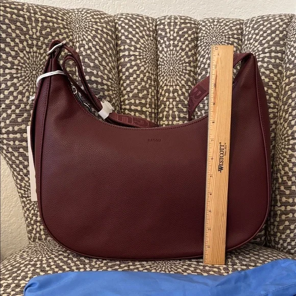 BAGGU Medium Recycled Leather Crescent Shoulder Bag Mahogany Burgundy NWT - Picture 14 of 14